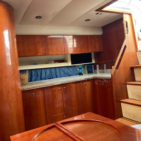 Hotel en barco Sapore Di Sale La Spezia
